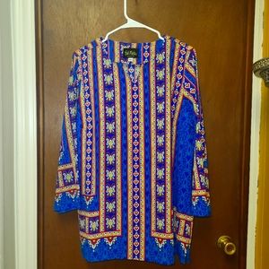 Woman's shirt size L